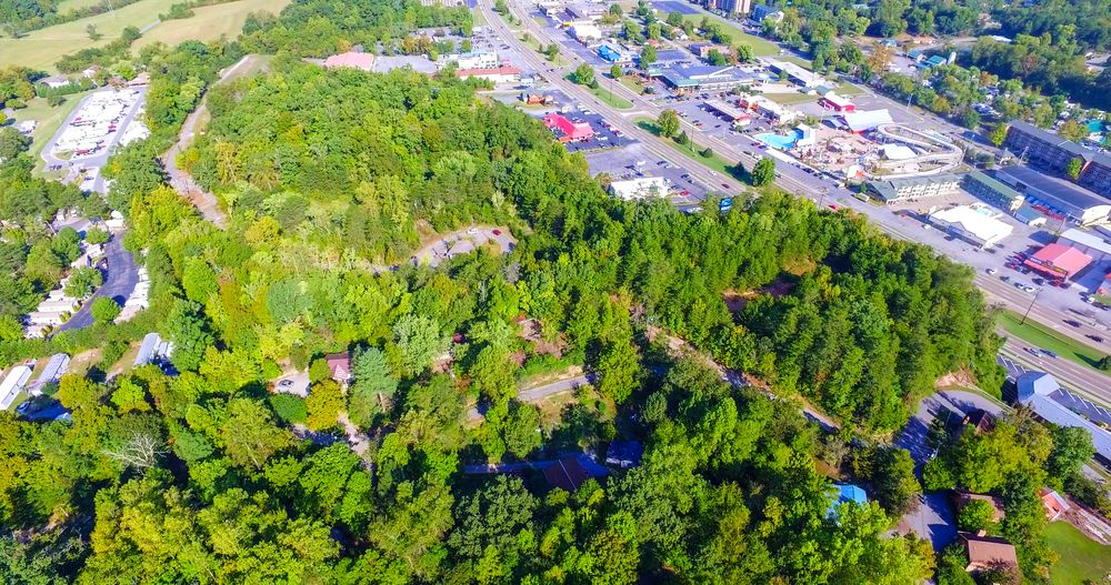 4020 Parkway , Pigeon Forge, TN 37863